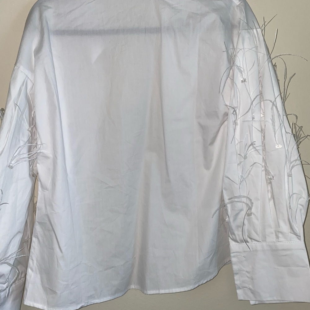 White button down blouse with feathers. - Picture 3 of 4